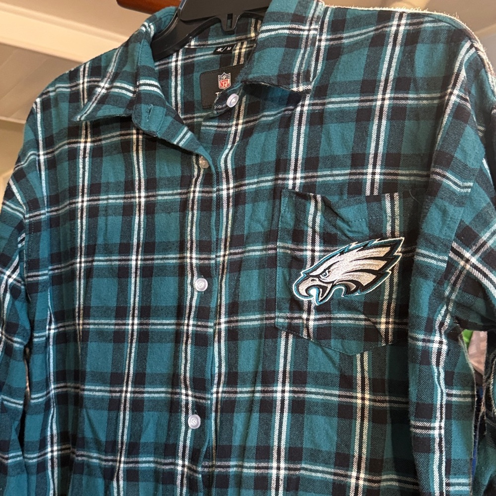 Philadelphia Eagles Green Plaid Shirt - Picture 4 of 4